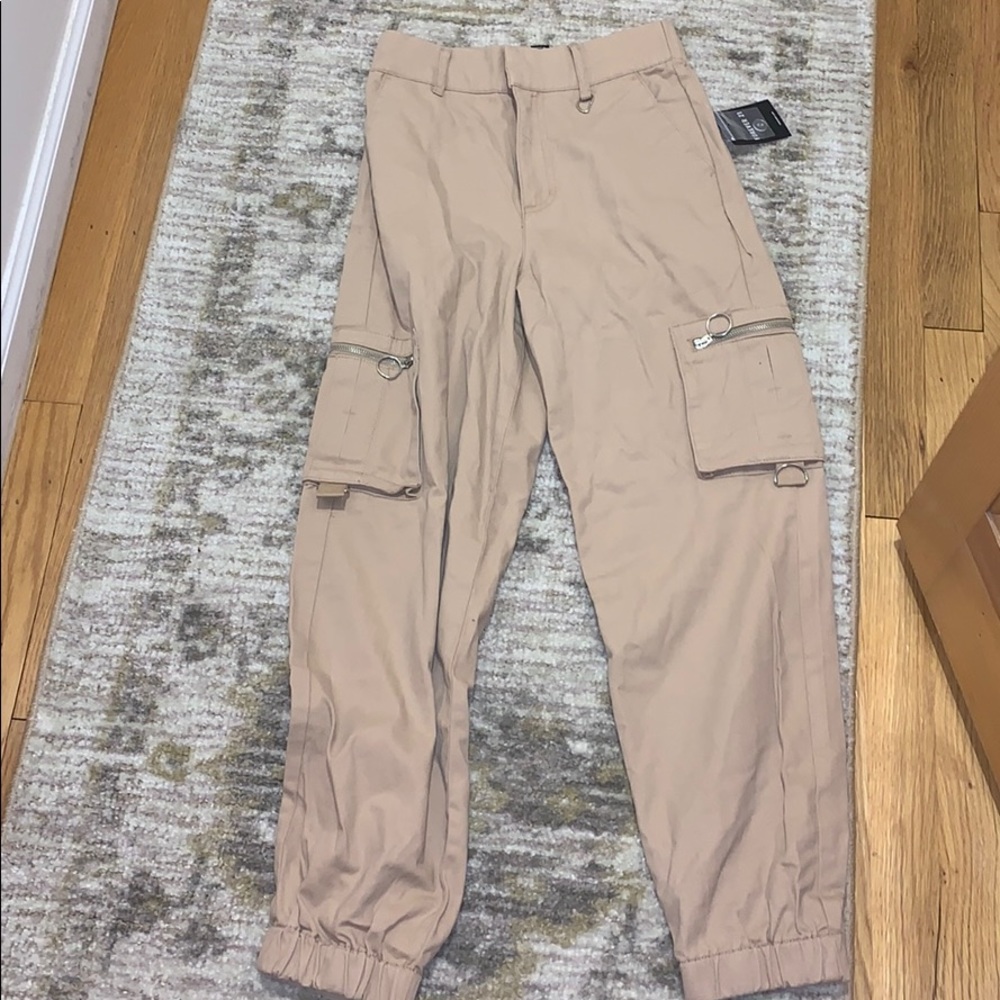 NEW FOREVER 21 khaki baggy pants